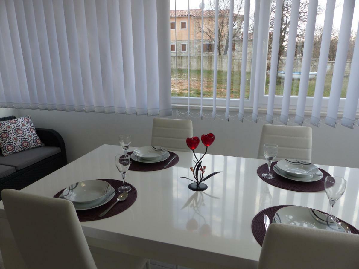 Apartmani Danica Vodnjan Kültér fotó